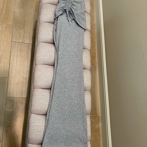 Athleta grey yoga pants flared leg Sz S - Picture 2 of 8